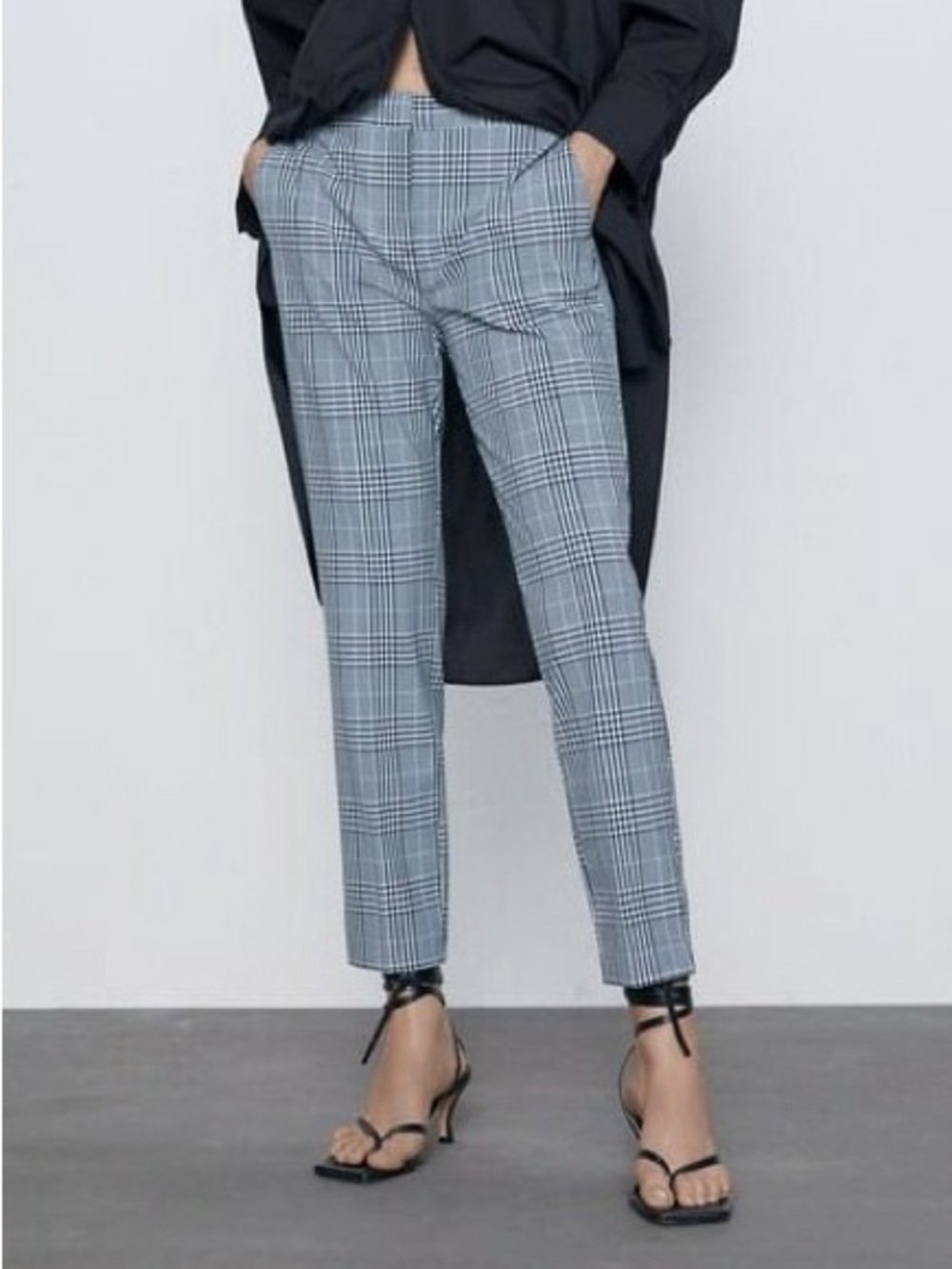 Zara Taper Plaid Pants Ecru / Navy Women's Size L